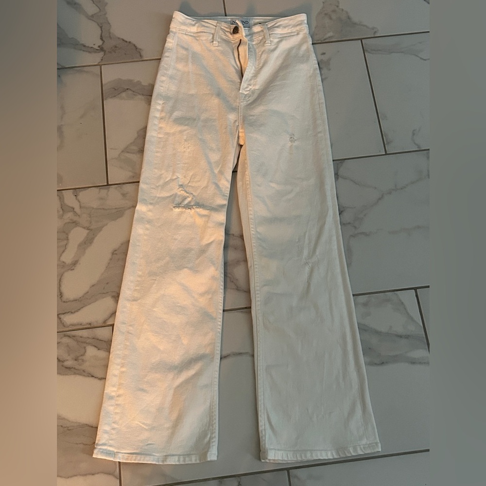 Noend Denim Queen high rise wide leg crop in white denim